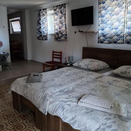 Studio Apartment Posavec Премантура Экстерьер фото